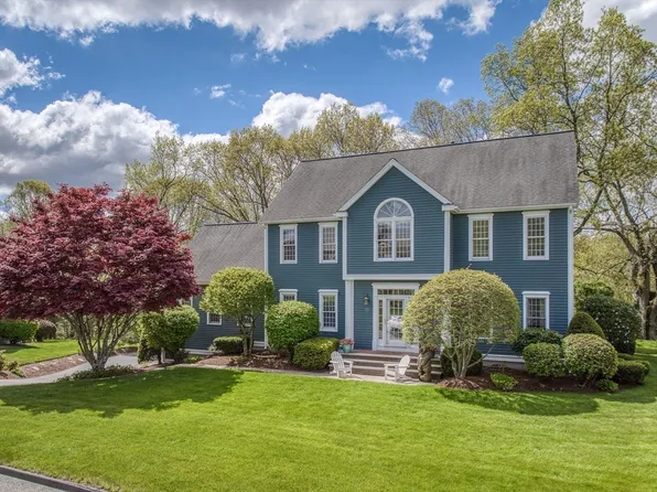 37 Piccadilly Way, Westborough, MA 01581