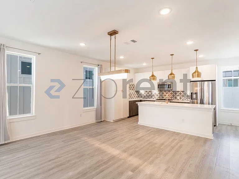 2624 Metcalfe Rd #17 — Photo 5