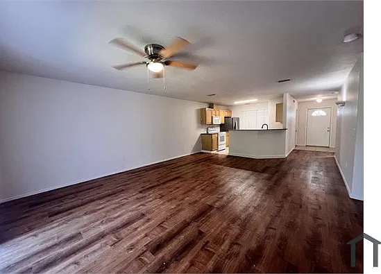 3 bed, 1219 sqft, $1,550 — Photo 2