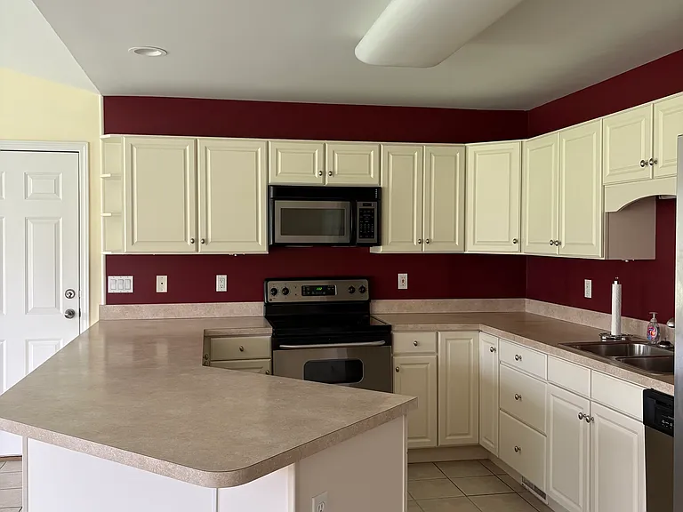 113 Greystone Way — Photo 12