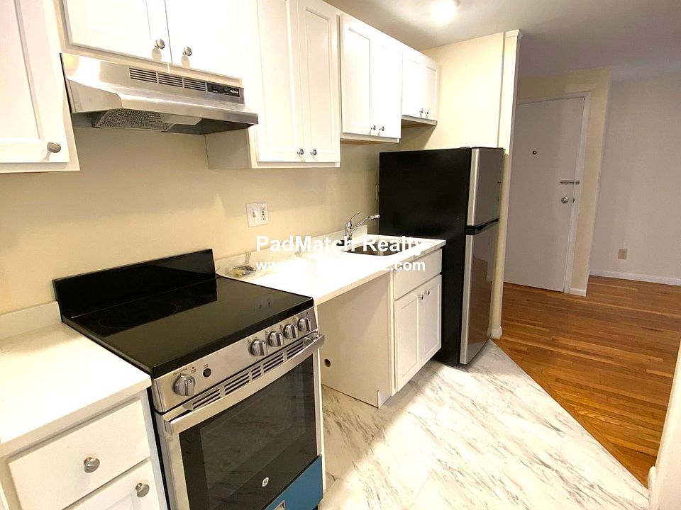 1st image of 1477 Beacon St APT 107