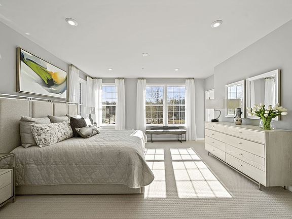 3rd image of 14214 Newbrook Dr Unit 7