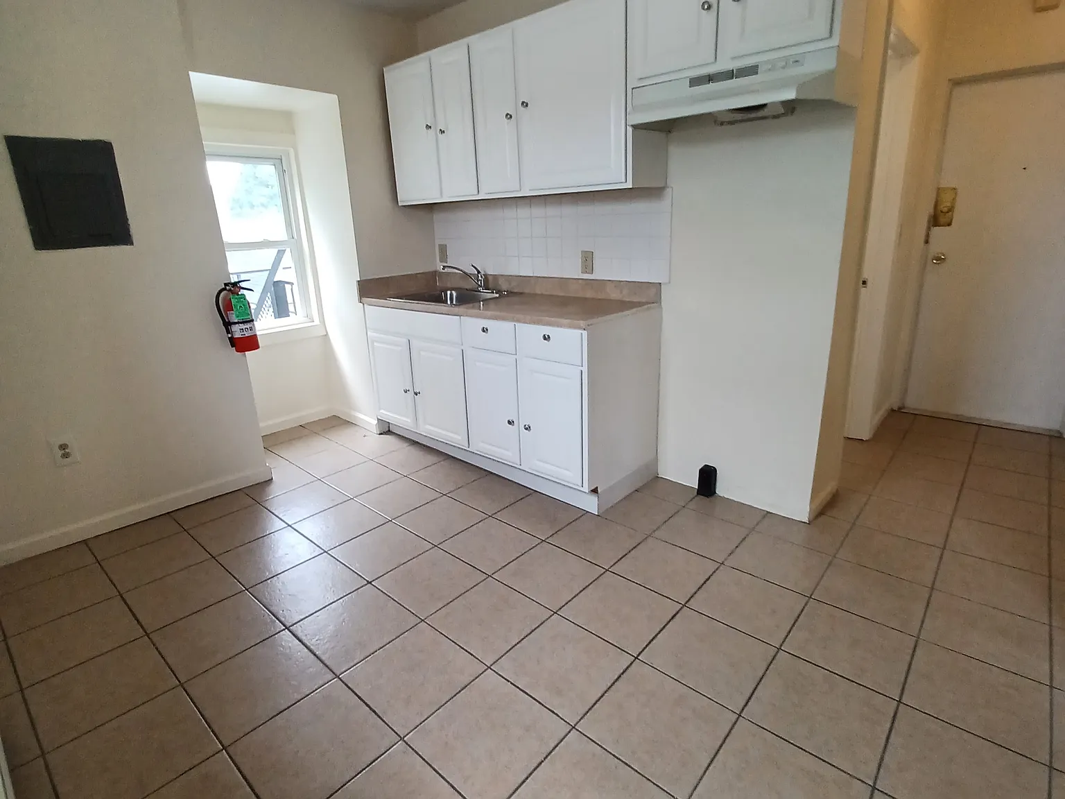 Carriage Apartments — Photo 1