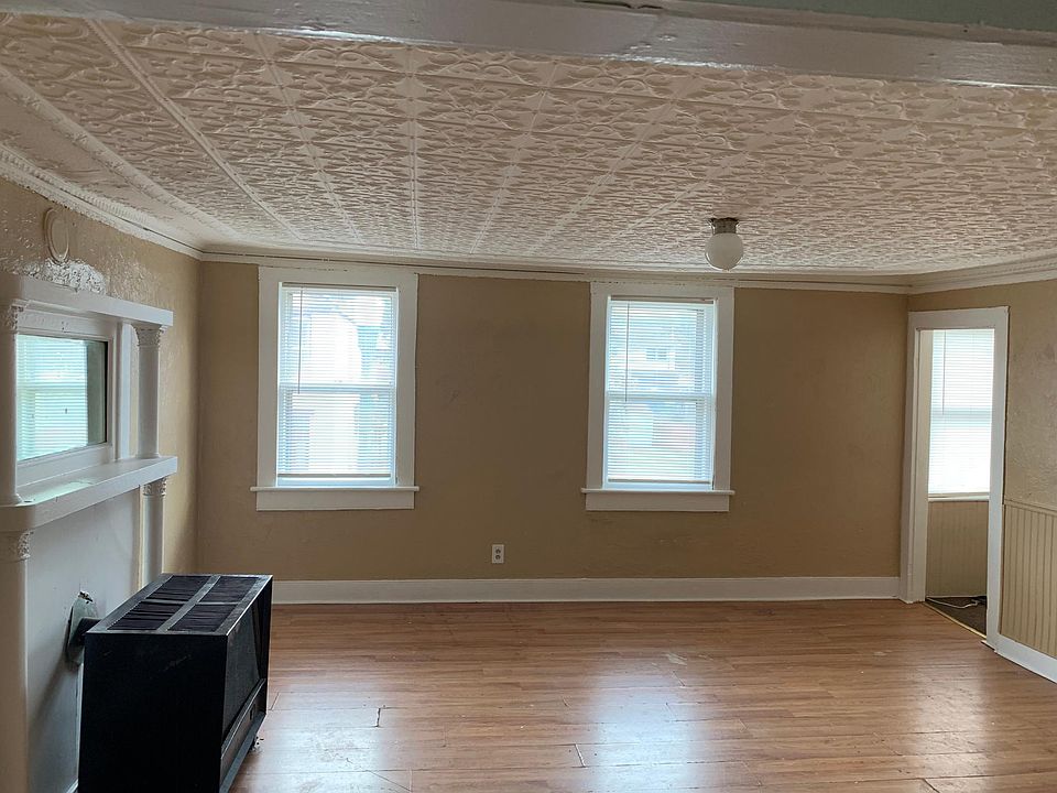 1st image of 477 2nd St #2