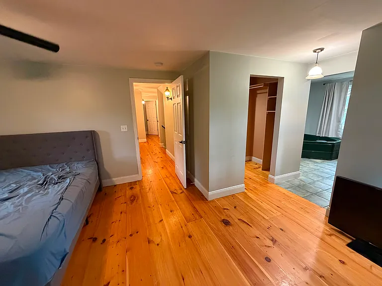 8274 Ellis Rd — Photo 13
