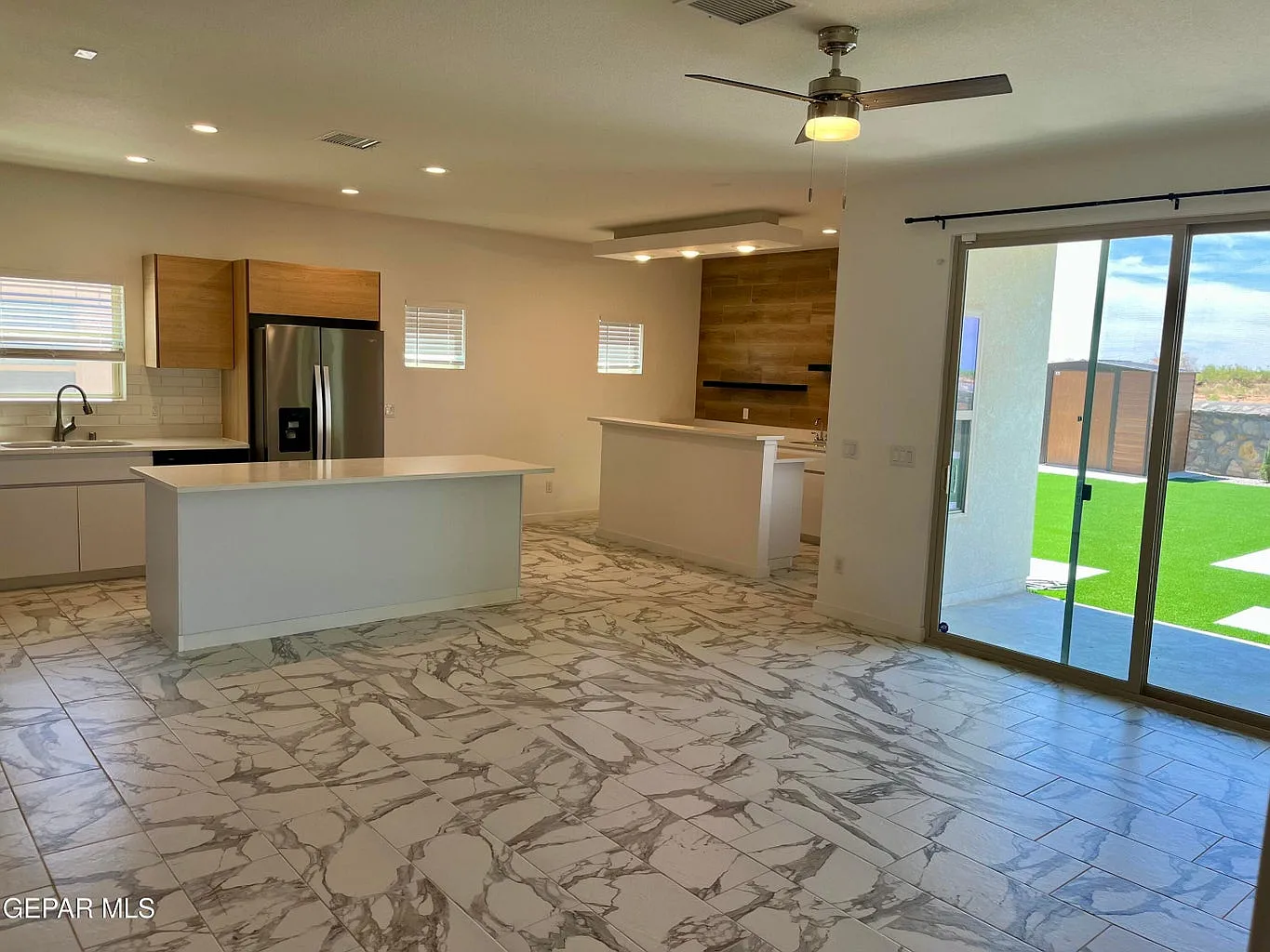 14836 John McNeely Avenue - 1 — Photo 4