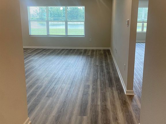 2nd image of 22370 Early Dawn Cir