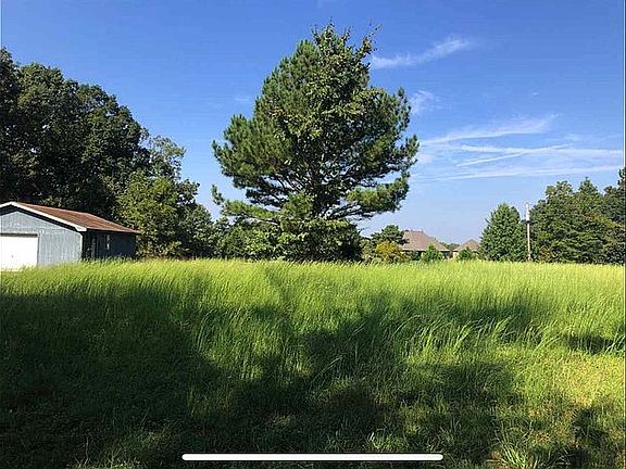 2nd image of 8 Wilkerson Ln