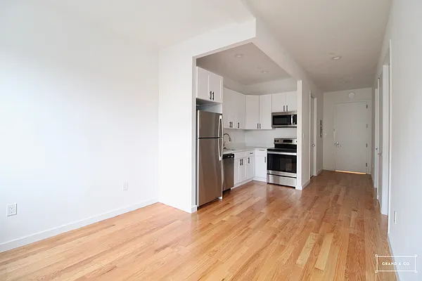 Rented by Grand & Co. | media 23