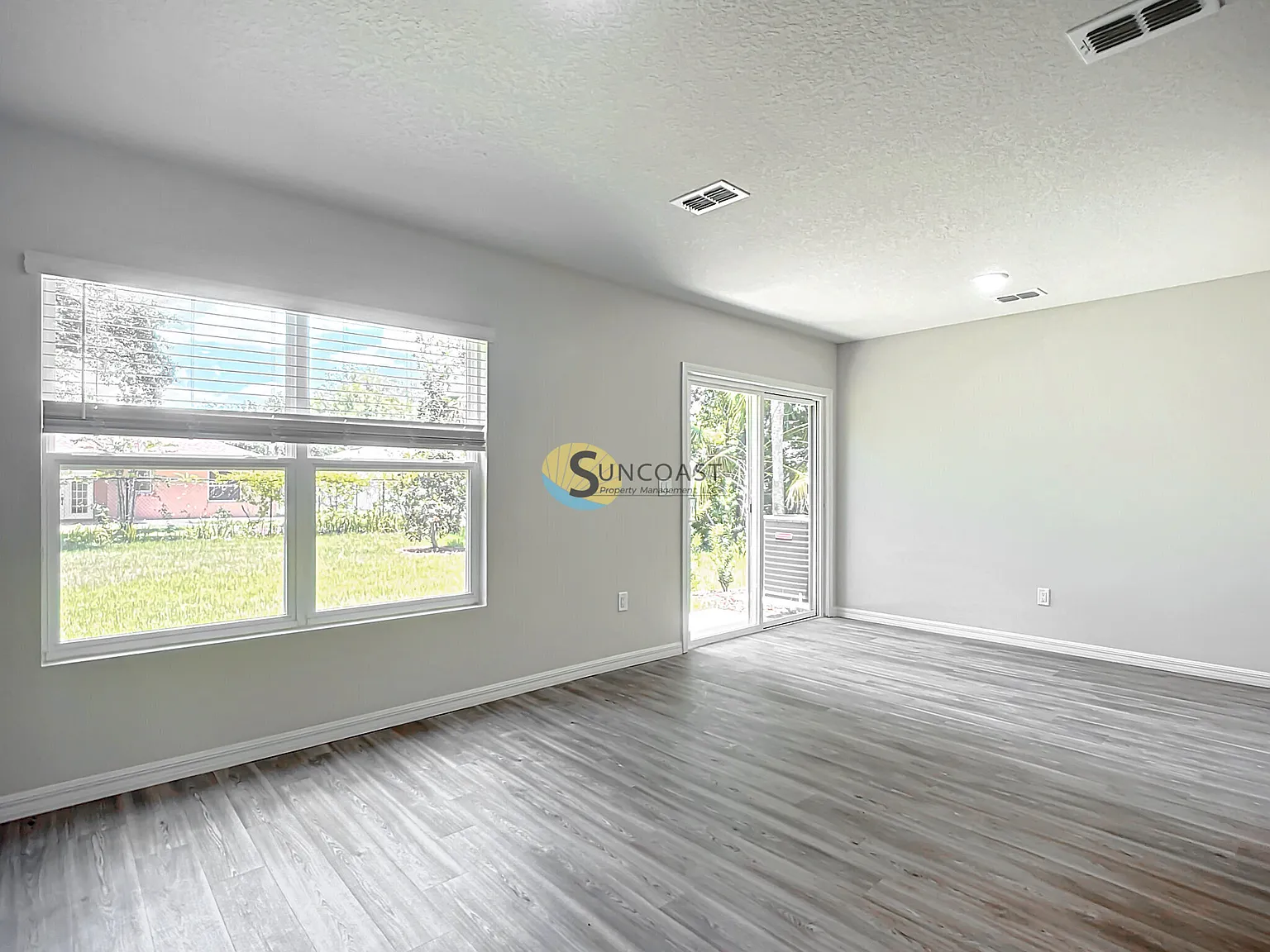 Modern 2-Bedroom Duplex in Palm Coast! — Photo 4