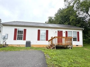 710 & 710A E Roanoke St #A, Blacksburg, VA 24060