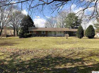 18221 Nunda Rd, Howard, OH 43028