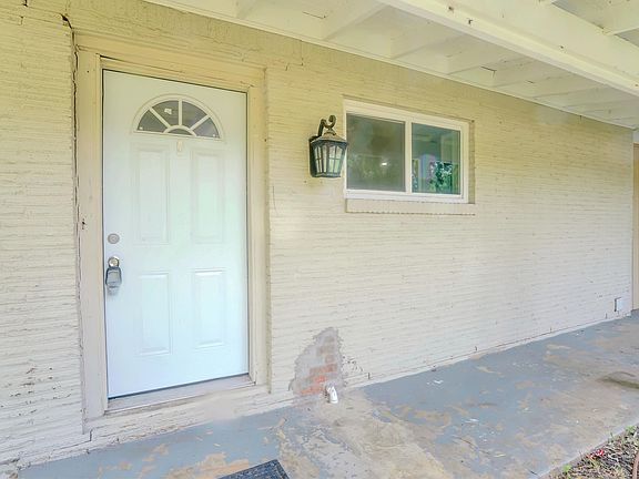 2nd image of 2108 Skylark Dr