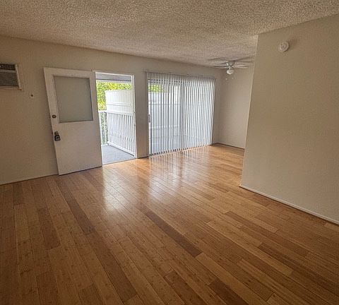 3rd image of 44 N Roosevelt Ave APT 8