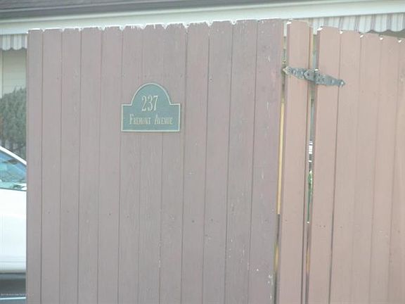 4th image of 231-41 Fremont Ave #A6