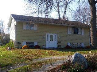 3 Spruce Ridge Dr, Bay City, MI 48706