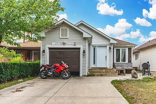 69 Moir Cres #UPPER Photo 1