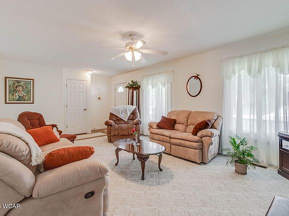 5th image of 103 Foxfield Ct