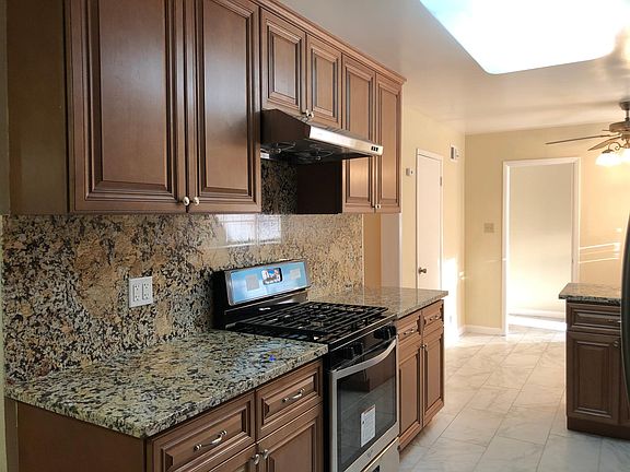 5th image of 10620 E Estates Dr