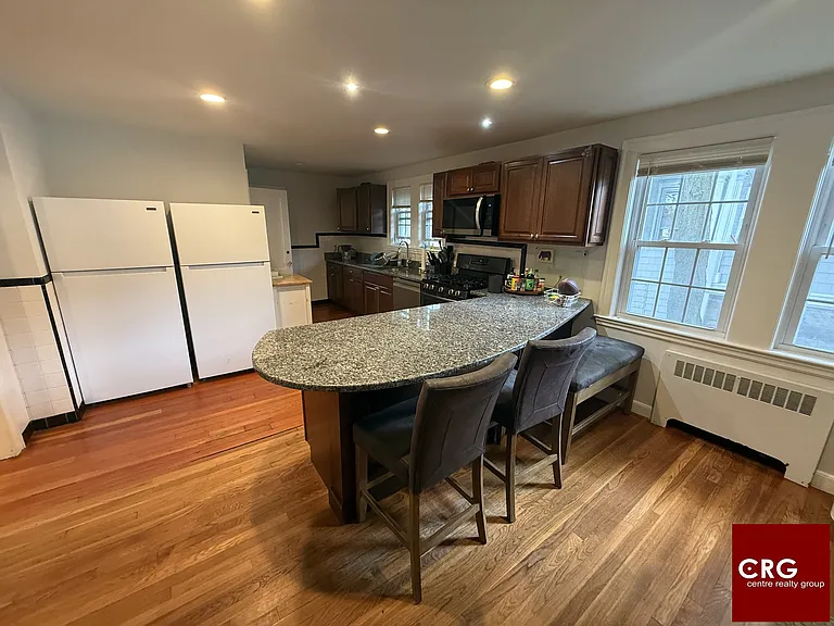 282 Foster St #3A — Photo 30