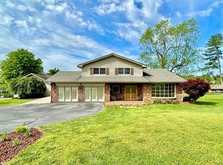 126 Woodland Dr, Somerset, KY 42501