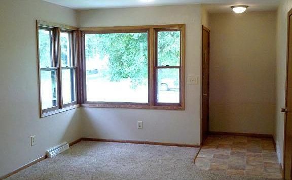 3rd image of 409 32nd Ave N