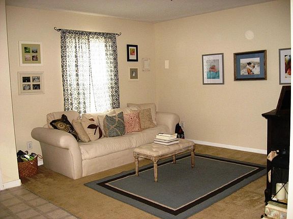 Home For Sale In Port saint lucie