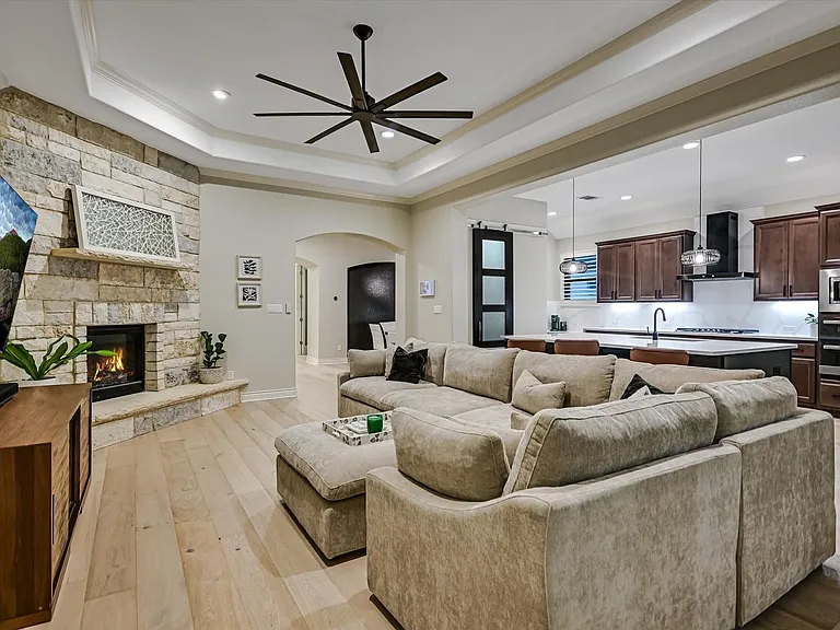 603 Anfield Cir — Photo 10