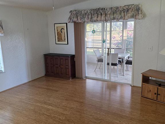 4th image of 3033 Satinleaf Lane