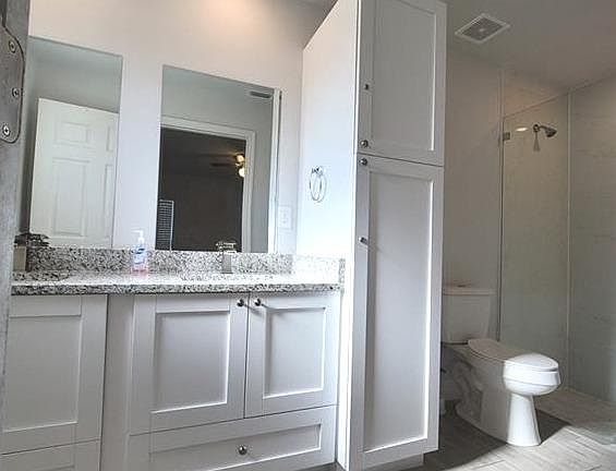 2nd image of 311 SW 47th Ter
