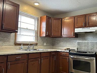 1st image of 4402 N 60th Ave #6