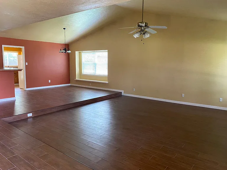 1325 Kesser Dr — Photo 24