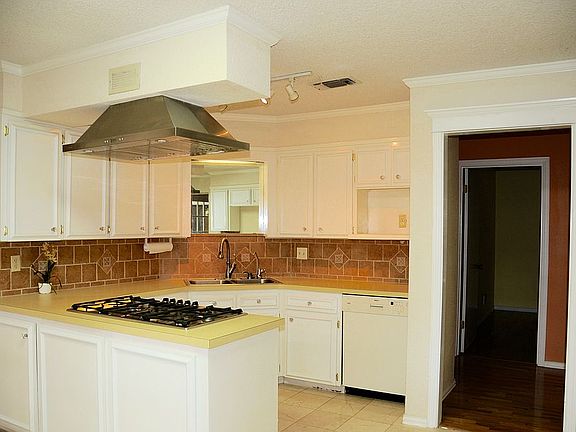 3rd image of 3006 Oak Mountain Trl