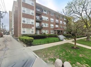 1240 W Jarvis Ave APT 302, Chicago, IL 60626