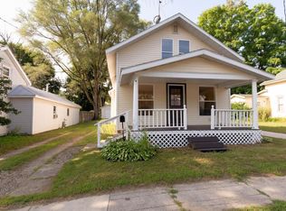 215 W Montcalm St, Greenville, MI