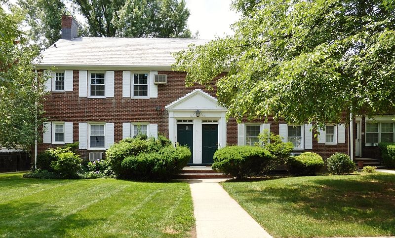 1st image of 251B Elmwood Ave