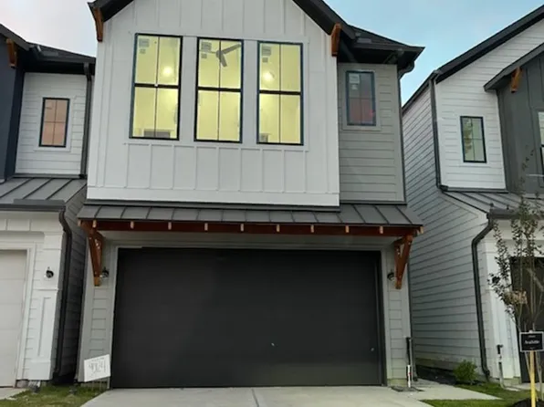 9024 Wellspring Dr, Houston, TX 77080
