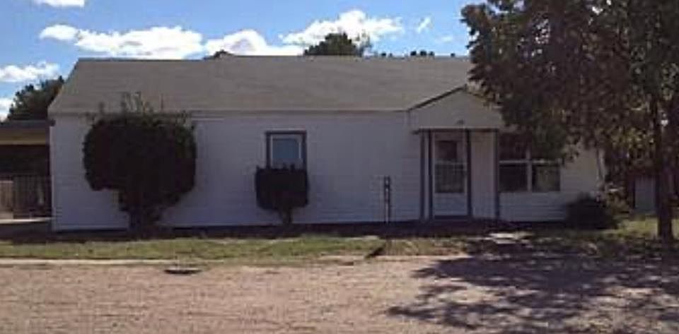1st image of 531 E 16th St