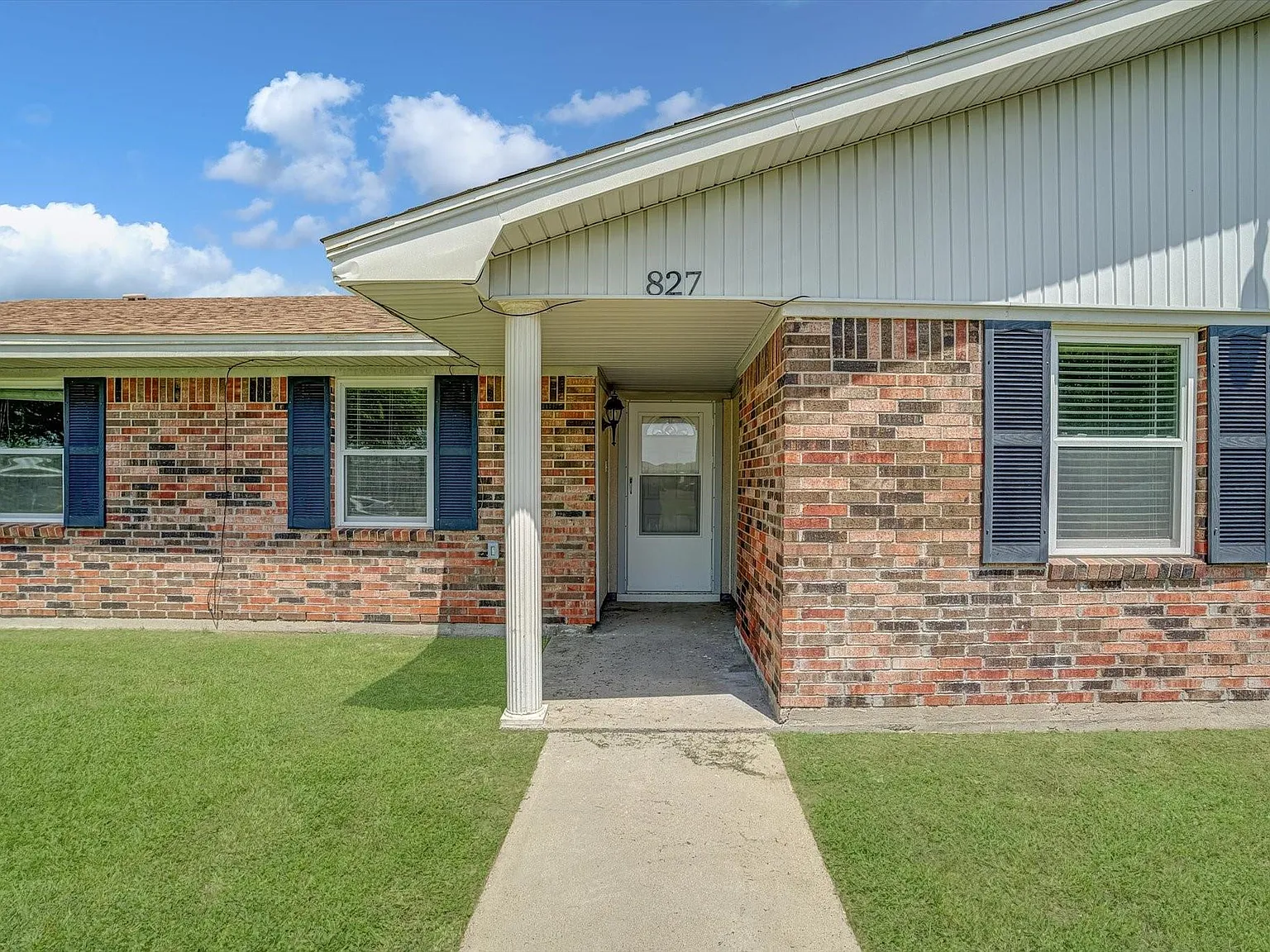 4 bed, 3.0 bath, 1962 sqft, $2,000 — Photo 4