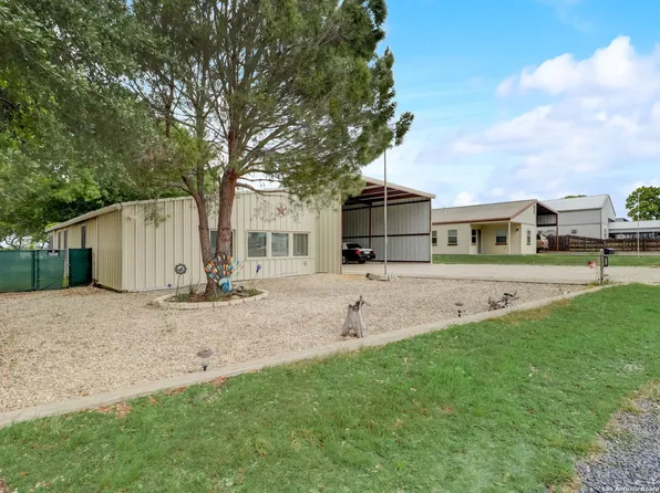 213 STAR LANE, Pipe Creek, TX 78063