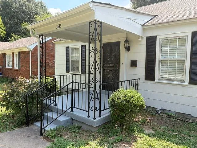 3643 Douglass Ave
