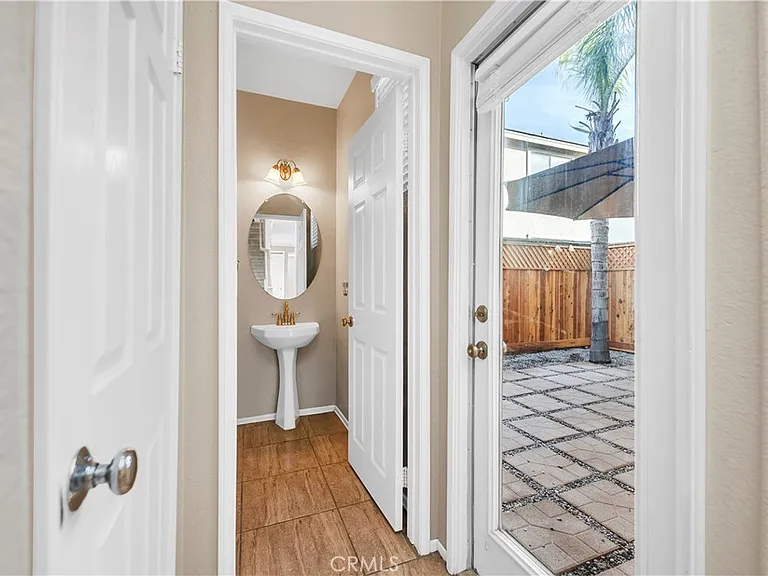 42144 Veneto Dr — Photo 13