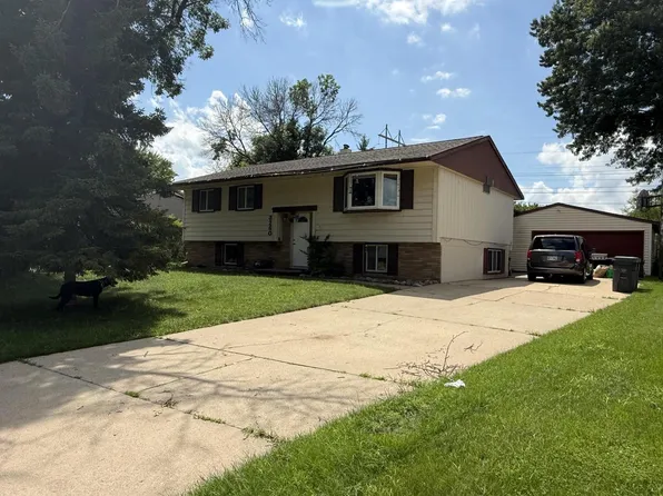 3260 33rd STREET S S, La Crosse, WI 54601