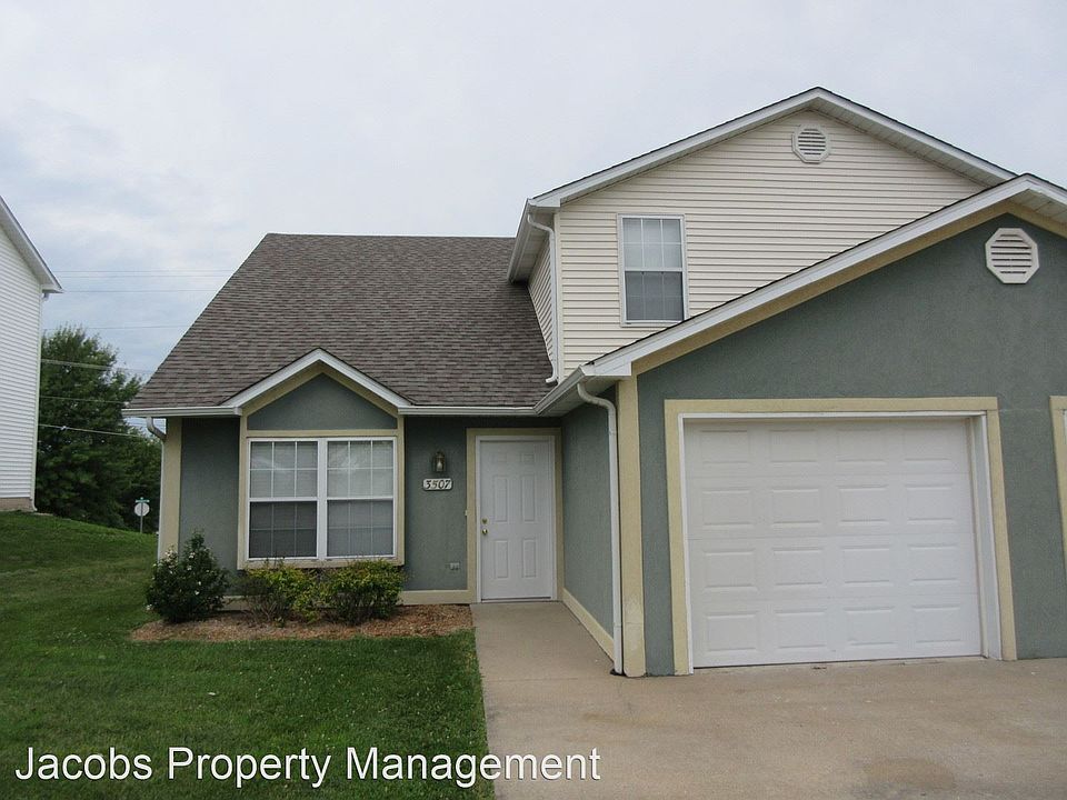 1st image of 3507 La Mesa Dr