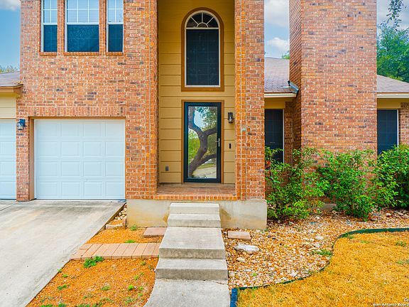 3rd image of 15734 KNOLLCLIFF