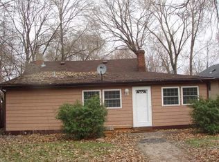 3924 Mapleton Ave, Spring Park, MN 55384