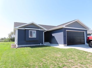 4123 12th St, Columbus, NE 68601