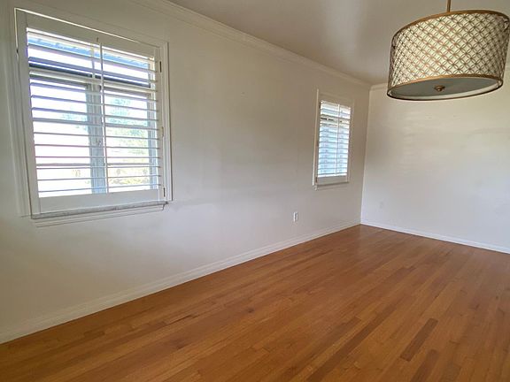 5th image of 3900 NW 22nd St