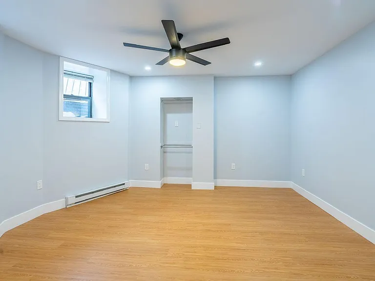 614 Columbus Ave — Photo 11