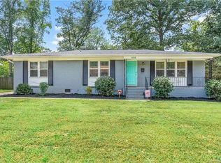 4318 Maureen Dr, Charlotte, NC 28205